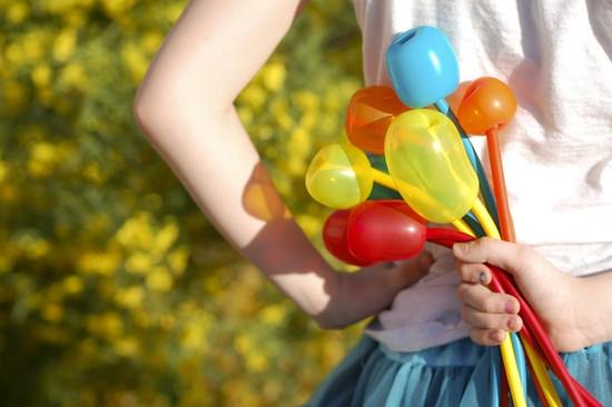 12935-make-simple-balloon-tulips.jpg