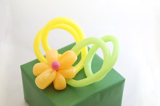 13029-presents-decorated-with-balloons.jpg