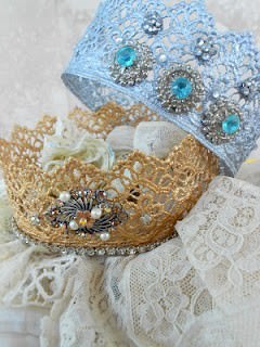 9530-lace-crowns-quick-microwave-method.jpg