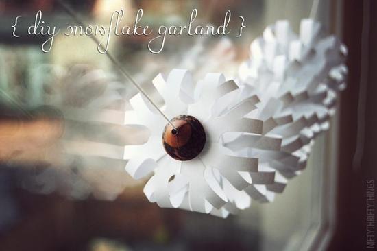 tip-diy-snowflake-garland-image-1.jpg
