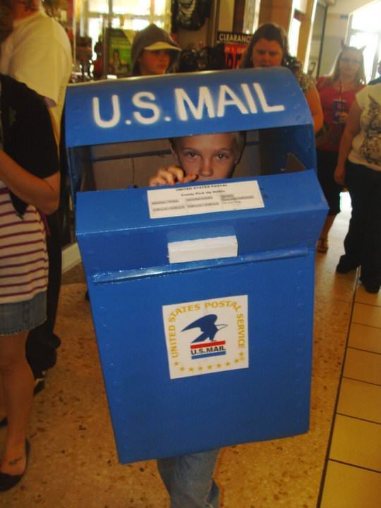 mailbox costume 2
