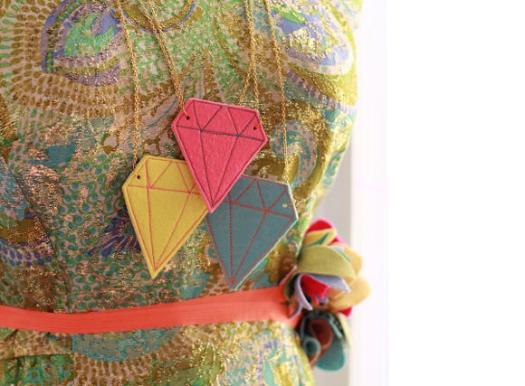 1-diy-felt-gem-necklace