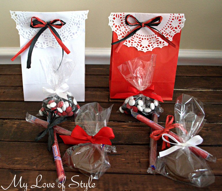Hockey Inspired Party Favors