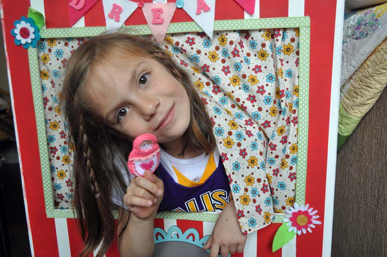 Liv in Puppet Theater