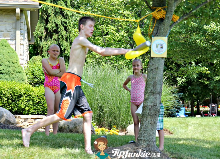How to Make a Water Balloon Piñata Tip Junkie