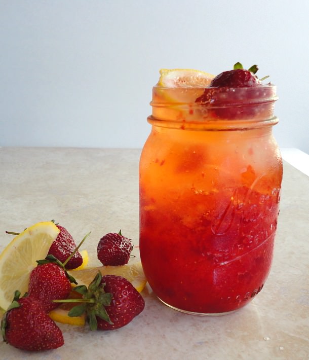 strawberry-lemonade-fizz-3