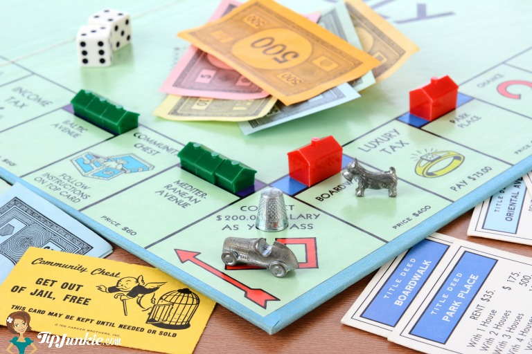 fun family game night ideas tip junkie