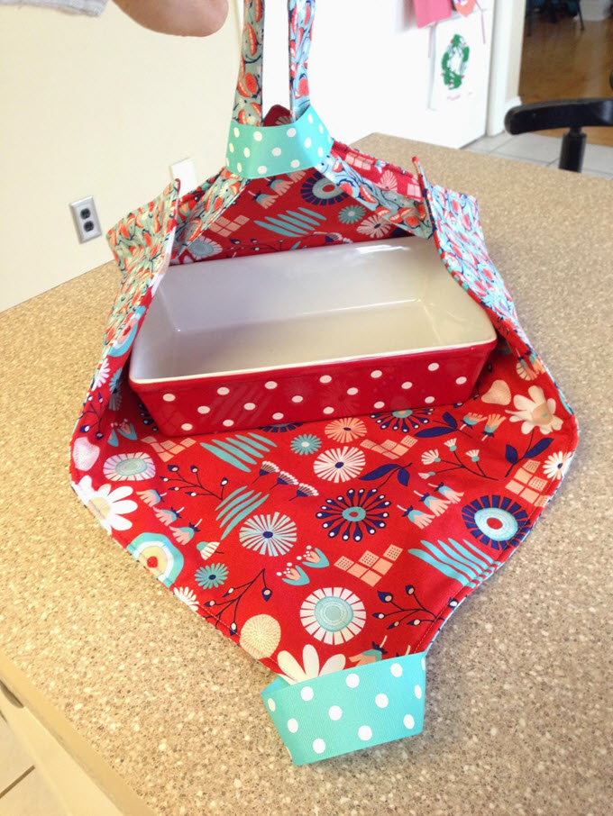 15 DIY Casserole Carriers Tip Junkie 15-diy-casserole-carriers-tip-junkie