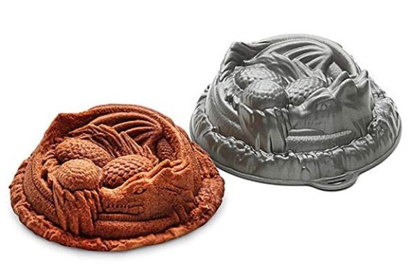 Dungeons and Dragons Cake Pan