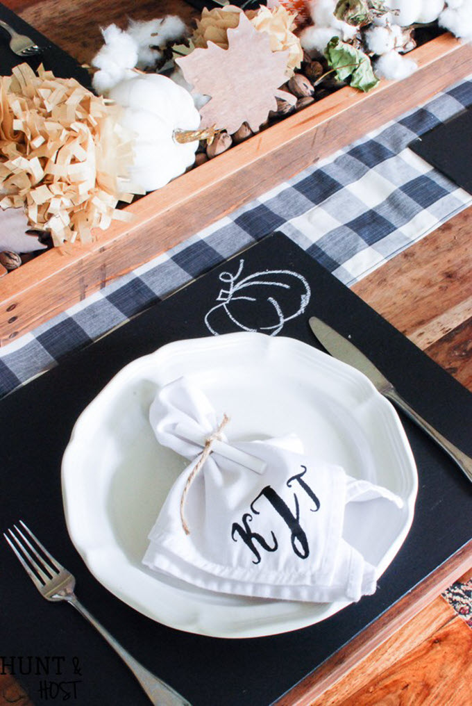 DIY Chalkboard Placemat DIY Chalkboard Placemat
