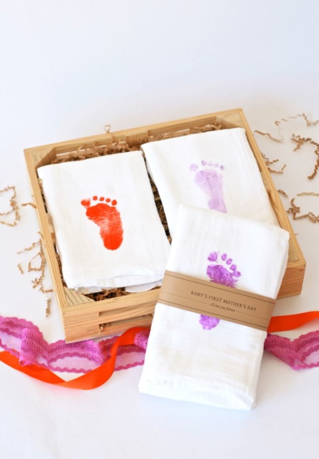 100 Lovely Mother 8217 S Day Ideas Crafts Gifts Recipes First Mother S Day Present 1st This Gift Is Precious And Will Totally Show Mom How Loved She On Her