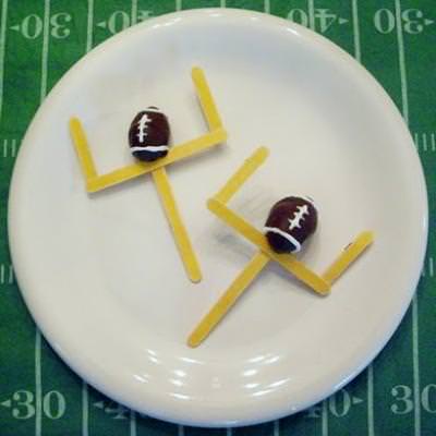 Touchdown Cake Pops