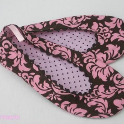 Ballet Style Slippers {Free Pattern}