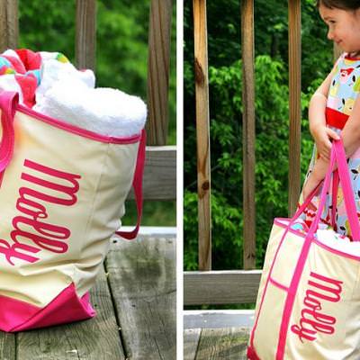 Monogrammed Beach Totes {How-To}