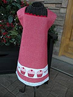 Reversible Kids Apron From Dishtowel {tutorial}