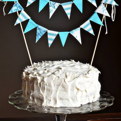 Wedding Cake Bunting {No-Sew}