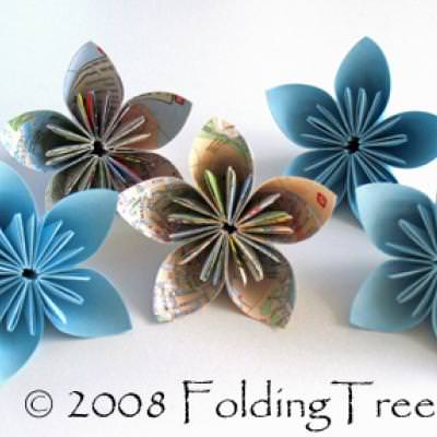folded paper flowers tutorial tip junkie folding a paper flower