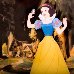 Snow White Paper Doll {Printable}