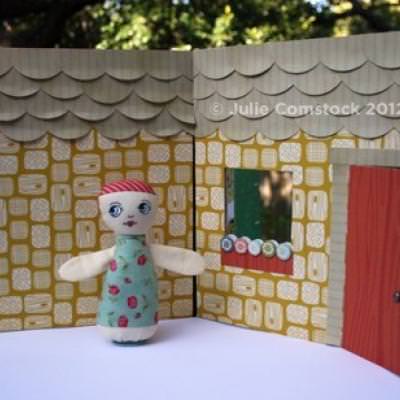 DIY Doll House {Printable Pattern}